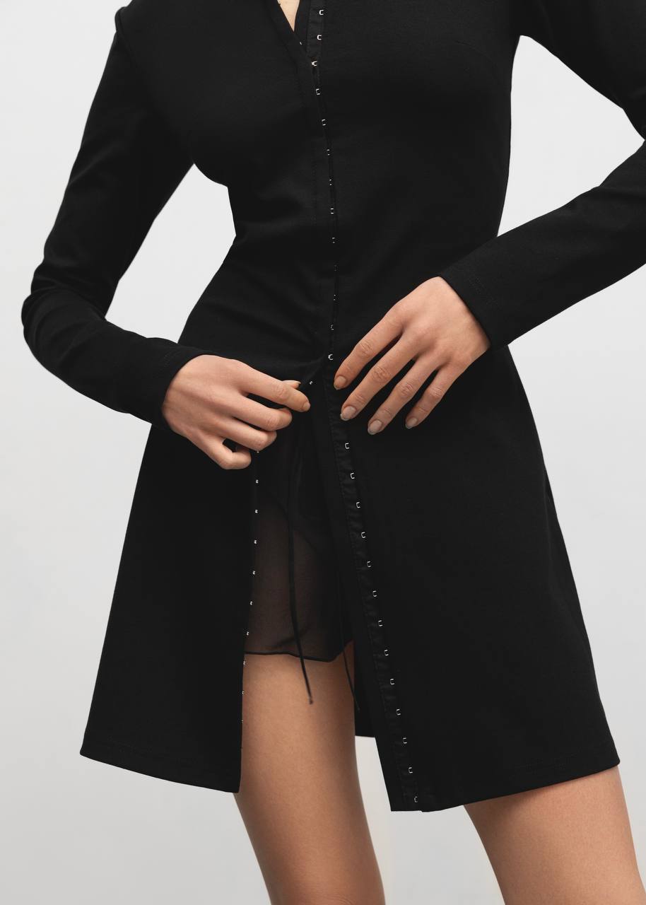 Сукня на застібках